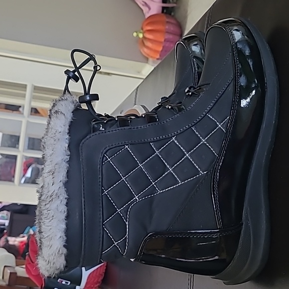 JUDITH SPORT BOOTS - Picture 2 of 3